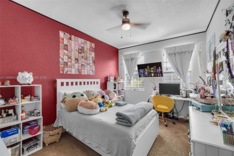 Снять в аренду таунхаус в Хомстед, Флорида 3 спальни, 160.81м2, № 1951013 - фото 19