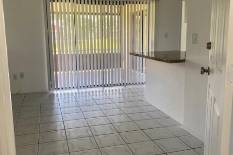 Appartement à louer à West Palm Beach, Floride: 1 chambre, 85.93 m2 № 2178538 - photo 8
