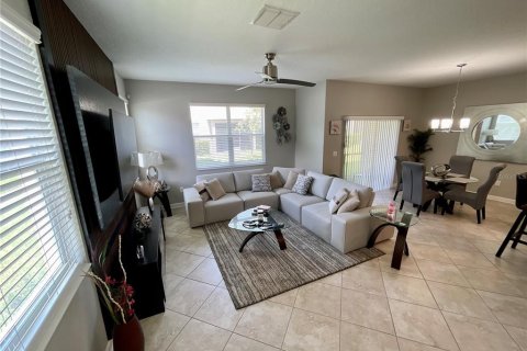 Touwnhouse à vendre à Orlando, Floride: 3 chambres, 147.16 m2 № 1847099 - photo 6