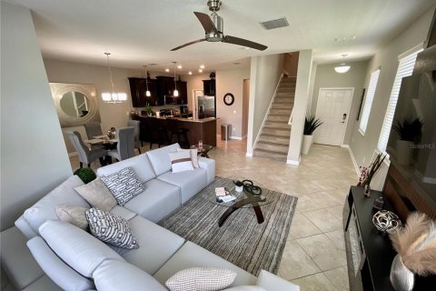 Touwnhouse à vendre à Orlando, Floride: 3 chambres, 147.16 m2 № 1847099 - photo 7