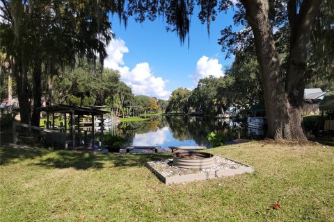 House in Inglis, Florida 4 bedrooms, 200.11 sq.m. № 1767071 - photo 11