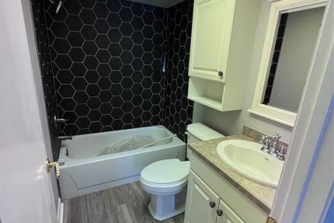 Copropriété à vendre à Winter Haven, Floride: 2 chambres, 79.06 m2 № 1819255 - photo 9