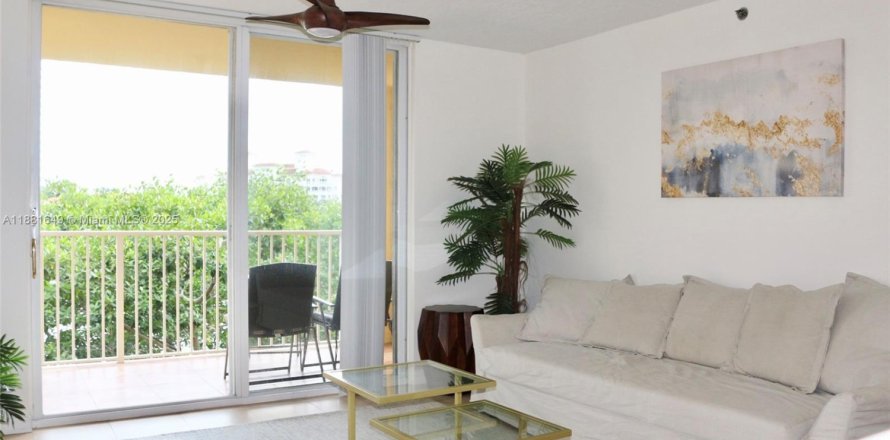 Condo à Aventura, Floride, 1 chambre  № 1977961