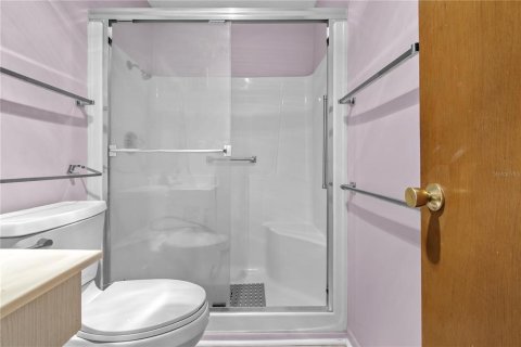 Condo in Saint Petersburg, Florida, 2 bedrooms  № 2101918 - photo 15