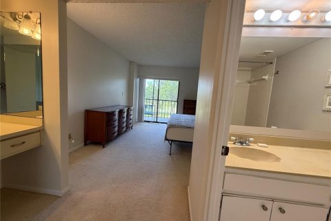 Copropriété à louer à Clearwater, Floride: 2 chambres, 99.41 m2 № 1916579 - photo 12