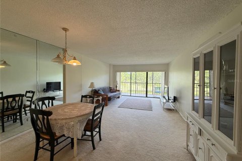 Copropriété à louer à Clearwater, Floride: 2 chambres, 99.41 m2 № 1916579 - photo 3