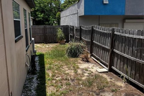 Commercial property in Eustis, Florida 250.93 sq.m. № 2217513 - photo 16