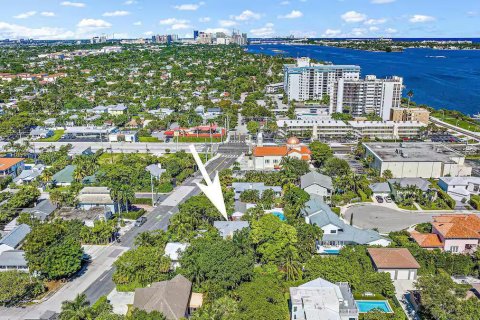 House in West Palm Beach, Florida 3 bedrooms, 183.11 sq.m. № 2084183 - photo 5