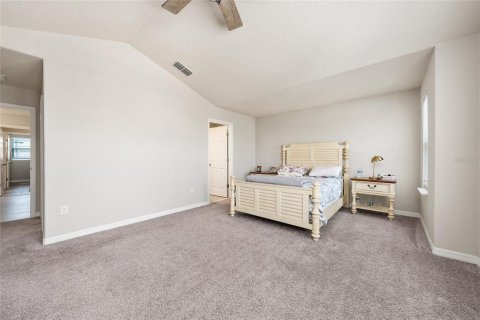 House in Kissimmee, Florida 4 bedrooms, 198.63 sq.m. № 2109323 - photo 23