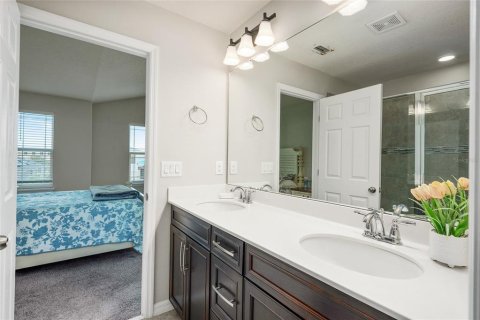 House in Kissimmee, Florida 4 bedrooms, 198.63 sq.m. № 2109323 - photo 27