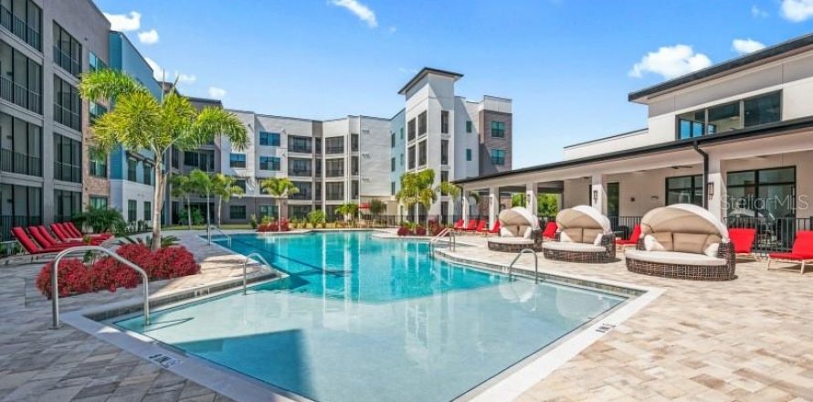 Apartment in Lakewood Ranch, Florida 2 bedrooms, 117.24 sq.m. № 2209090