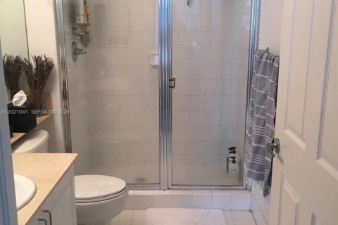 Снять в аренду кондоминиум в Майами, Флорида 3 спальни, 136.57м2, № 2145839 - фото 6
