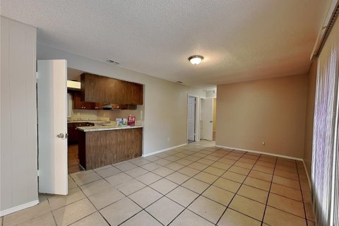 Casa en alquiler en Orlando, Florida, 3 dormitorios, 181.35 m2 № 1914024 - foto 12