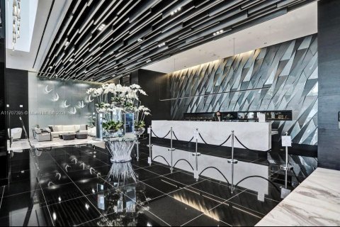 Condo in Miami, Florida, 1 bedroom  № 1694155 - photo 18