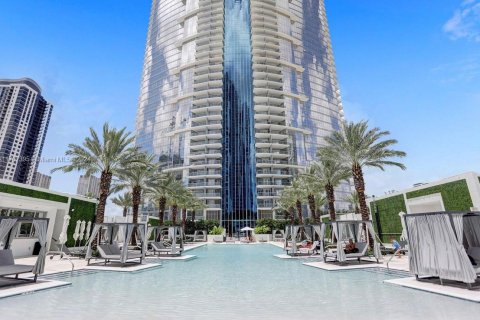Condo in Miami, Florida, 1 bedroom  № 1694155 - photo 16