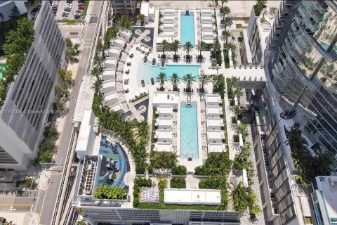 Condo in Miami, Florida, 1 bedroom  № 1694155 - photo 14