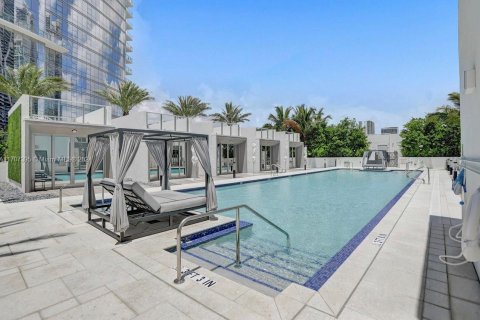 Condo in Miami, Florida, 1 bedroom  № 1694155 - photo 15