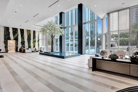 Condo in Miami, Florida, 1 bedroom  № 1694155 - photo 19