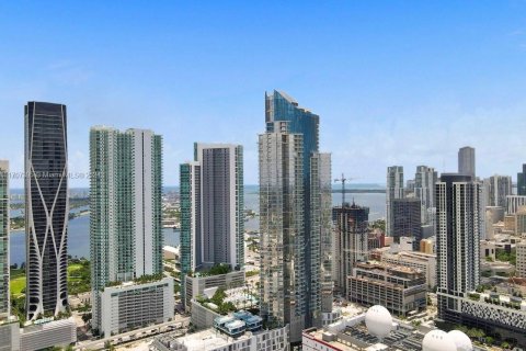Condo in Miami, Florida, 1 bedroom  № 1694155 - photo 20