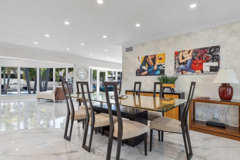 House in Fort Lauderdale, Florida 4 bedrooms, 275.83 sq.m. № 2175555 - photo 11