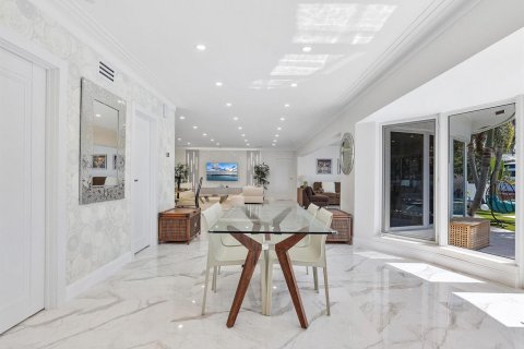 House in Fort Lauderdale, Florida 4 bedrooms, 275.83 sq.m. № 2175555 - photo 29