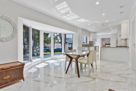 House in Fort Lauderdale, Florida 4 bedrooms, 275.83 sq.m. № 2175555 - photo 22