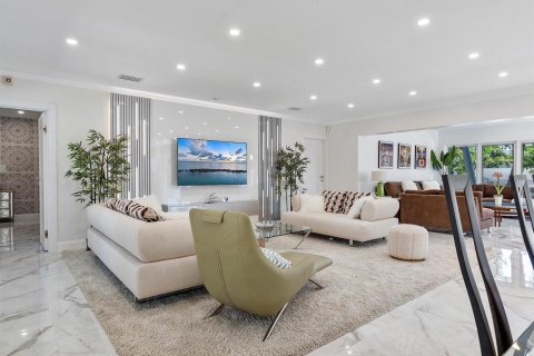 House in Fort Lauderdale, Florida 4 bedrooms, 275.83 sq.m. № 2175555 - photo 7