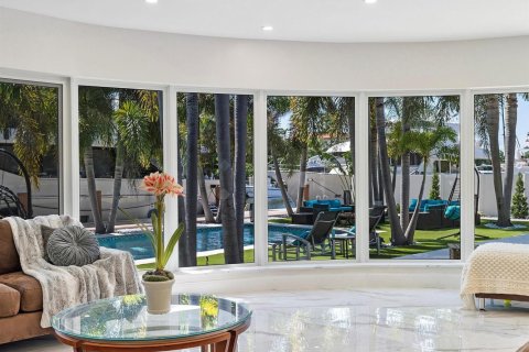 House in Fort Lauderdale, Florida 4 bedrooms, 275.83 sq.m. № 2175555 - photo 13