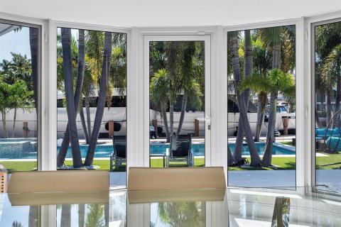 House in Fort Lauderdale, Florida 4 bedrooms, 275.83 sq.m. № 2175555 - photo 21