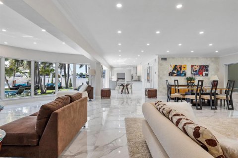 House in Fort Lauderdale, Florida 4 bedrooms, 275.83 sq.m. № 2175555 - photo 12