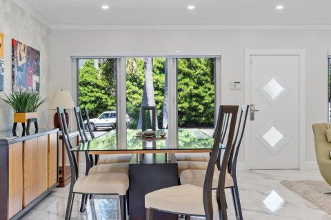 House in Fort Lauderdale, Florida 4 bedrooms, 275.83 sq.m. № 2175555 - photo 14