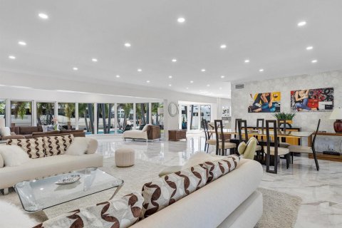 House in Fort Lauderdale, Florida 4 bedrooms, 275.83 sq.m. № 2175555 - photo 17