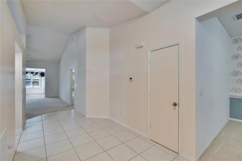 Condominio en alquiler en Sun City Center, Florida, 2 dormitorios, 175.31 m2 № 1721130 - foto 5
