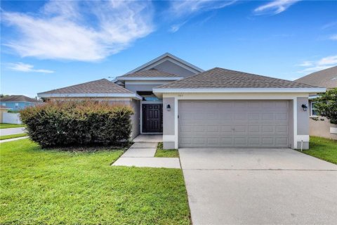Villa ou maison à vendre à Auburndale, Floride: 3 chambres, 153.66 m2 № 1894968 - photo 1