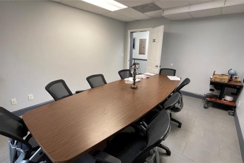 Immobilier commercial à louer à Kissimmee, Floride: 461.72 m2 № 2143960 - photo 11