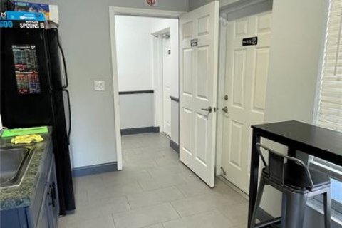 Immobilier commercial à louer à Kissimmee, Floride: 461.72 m2 № 2143960 - photo 14