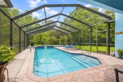 House in Dunnellon, Florida 4 bedrooms, 255.02 sq.m. № 2219658 - photo 2