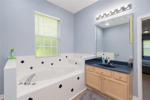 House in Dunnellon, Florida 4 bedrooms, 255.02 sq.m. № 2219658 - photo 25
