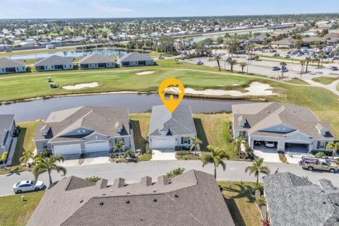 House in Punta Gorda, Florida 3 bedrooms, 155.8 sq.m. № 1851365 - photo 21