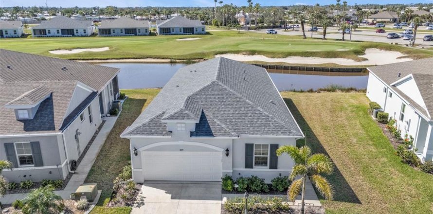 House in Punta Gorda, Florida 3 bedrooms, 155.8 sq.m. № 1851365