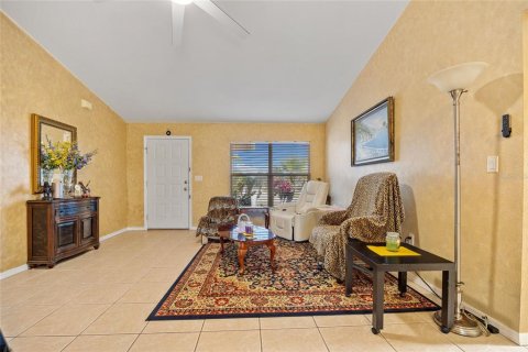 Casa en venta en Punta Gorda, Florida, 3 dormitorios, 121.79 m2 № 1718024 - foto 5