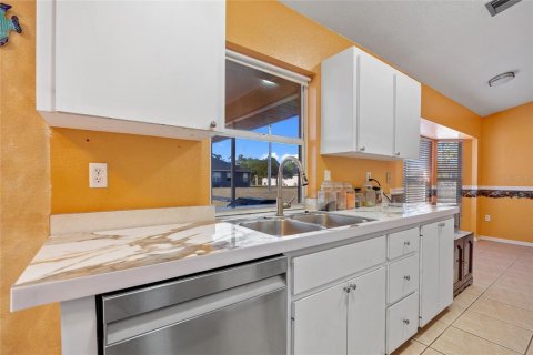 Casa en venta en Punta Gorda, Florida, 3 dormitorios, 121.79 m2 № 1718024 - foto 9