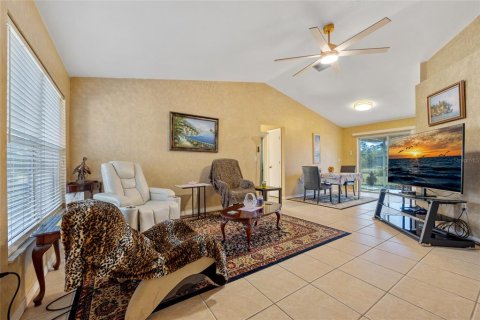 Casa en venta en Punta Gorda, Florida, 3 dormitorios, 121.79 m2 № 1718024 - foto 3