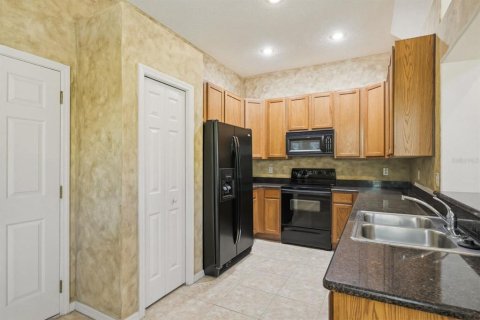 Adosado en venta en Tarpon Springs, Florida, 3 dormitorios, 183.67 m2 № 2155744 - foto 9