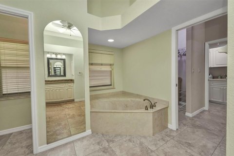 Купить виллу или дом в Лейк Сази, Флорида 12 комнат, 219.16м2, № 1677757 - фото 28