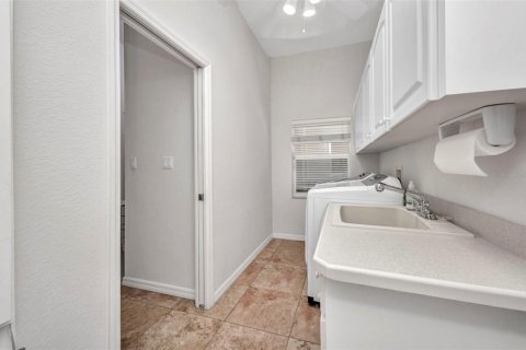 Купить виллу или дом в Лейк Сази, Флорида 12 комнат, 219.16м2, № 1677757 - фото 30