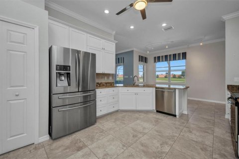 Купить виллу или дом в Лейк Сази, Флорида 12 комнат, 219.16м2, № 1677757 - фото 6