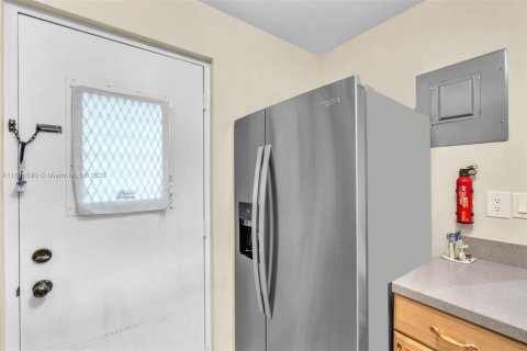 Condominio en venta en Pompano Beach, Florida, 2 dormitorios, 92.9 m2 № 1797471 - foto 15
