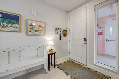 Condo in New Smyrna Beach, Florida, 2 bedrooms  № 1734981 - photo 4