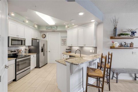 Condo in New Smyrna Beach, Florida, 2 bedrooms  № 1734981 - photo 14